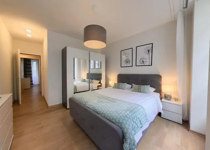 Charming 2-bedroom In The Heart Of Rsf2